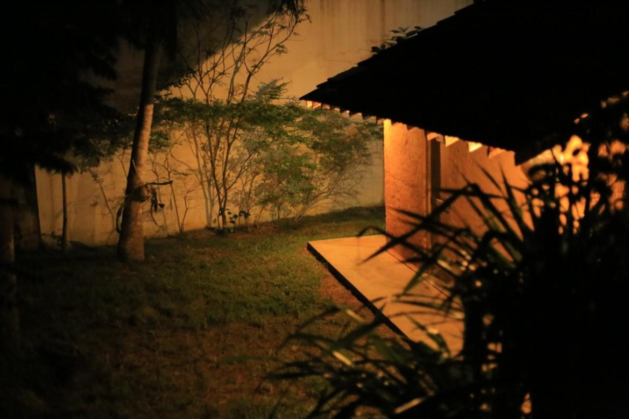 Hidden Well Hiriketiya Hostel Dikwella Bagian luar foto